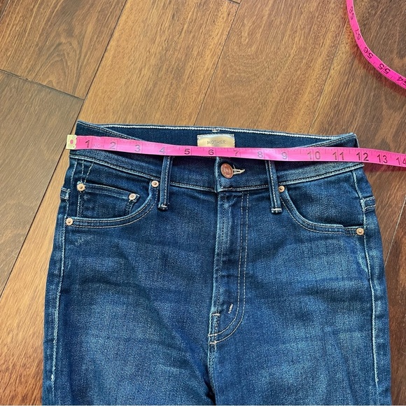MOTHER The Insider Crop Step Fray Bootcut Jeans Home Movies Denim Size 24 - Picture 12 of 14